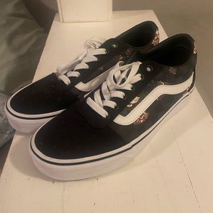 Women Vans. Size 8.